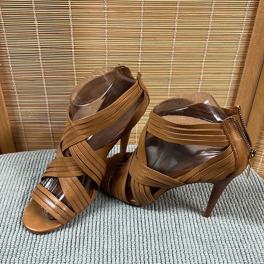 Tory Burch Camel soft all leather strappy sandal  4” heel back zipper size 7 1/2